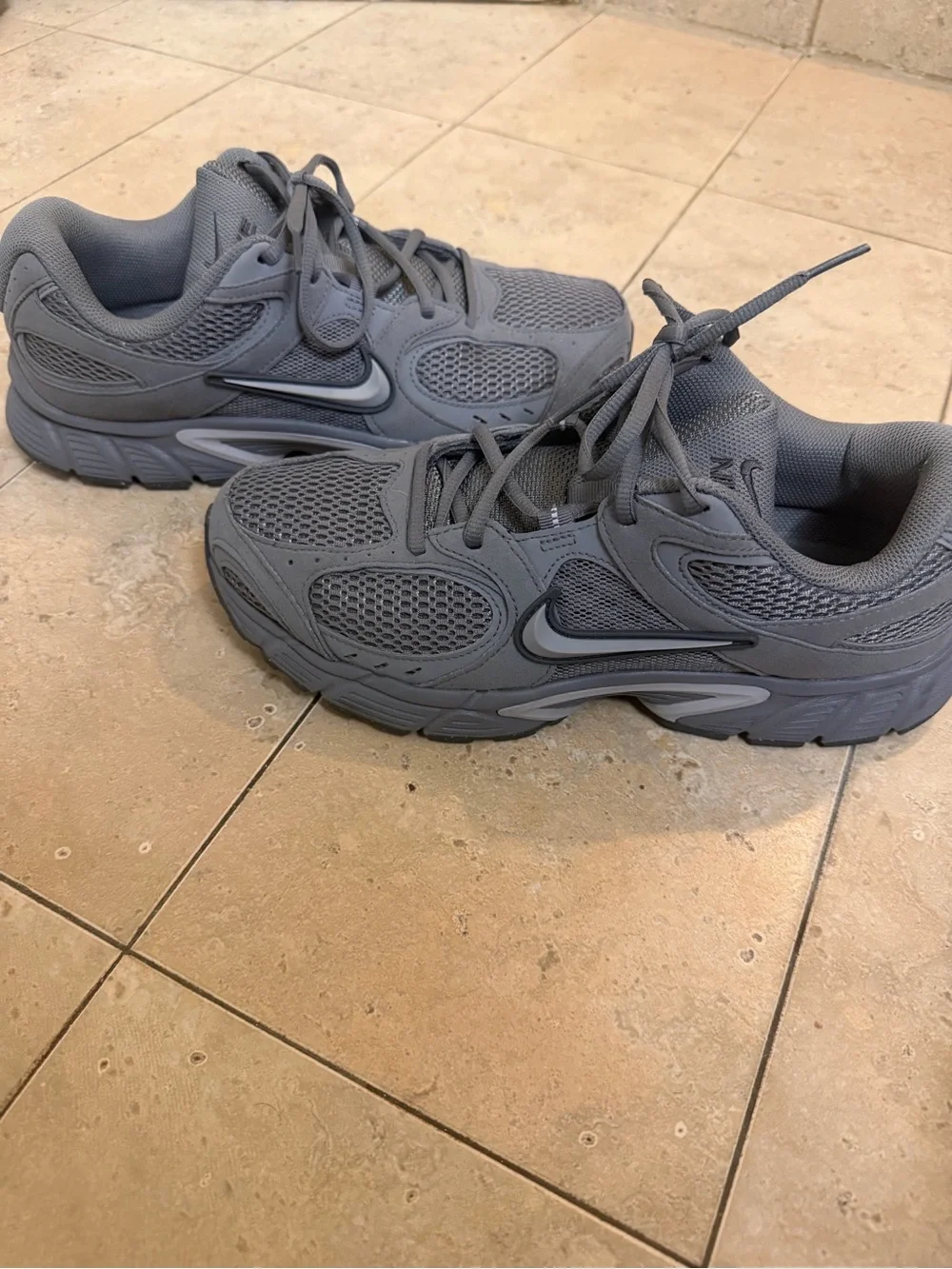 Nike shoes men
